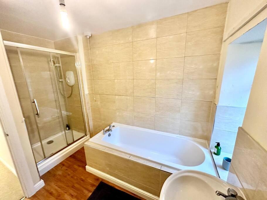Cottage,Cinema Room,Log Burner Blaenavon Ngoại thất bức ảnh