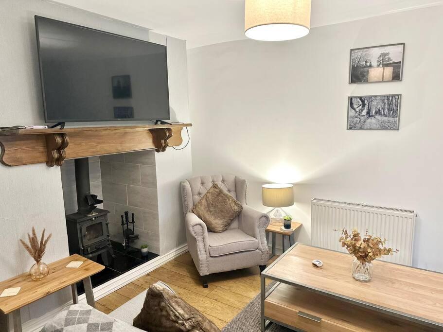 Cottage,Cinema Room,Log Burner Blaenavon Ngoại thất bức ảnh